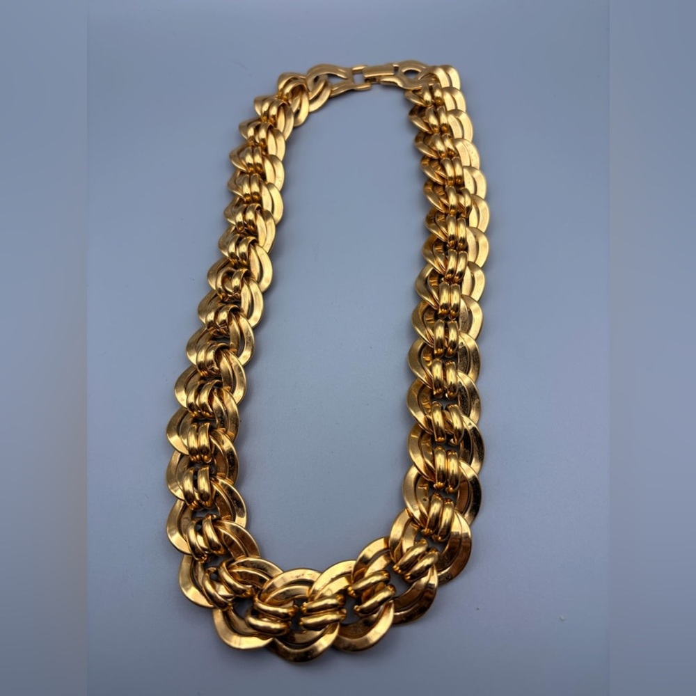 Vintage Gold Plated Necklace - Picture 4 of 4